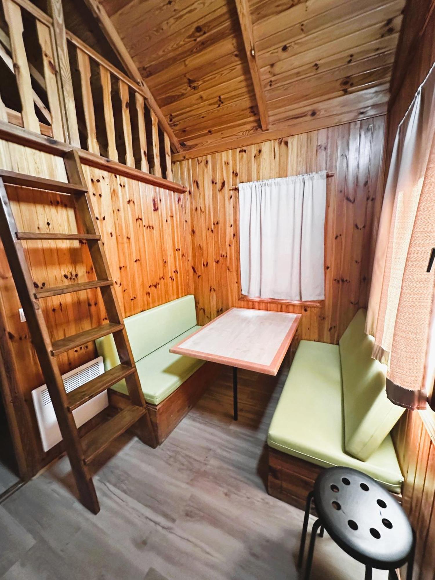 Camping Riera Merles Borredá Eksteriør billede